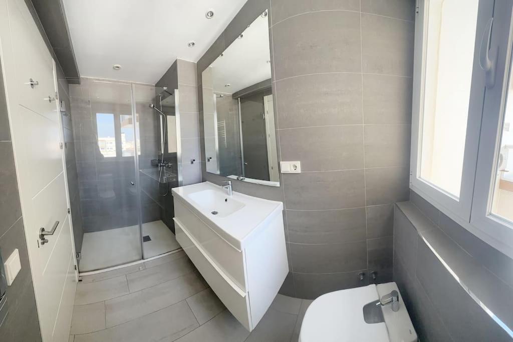 Piso a 50 metros del Mar - MEJORES VISTAS de Torre del Mar Exterior foto