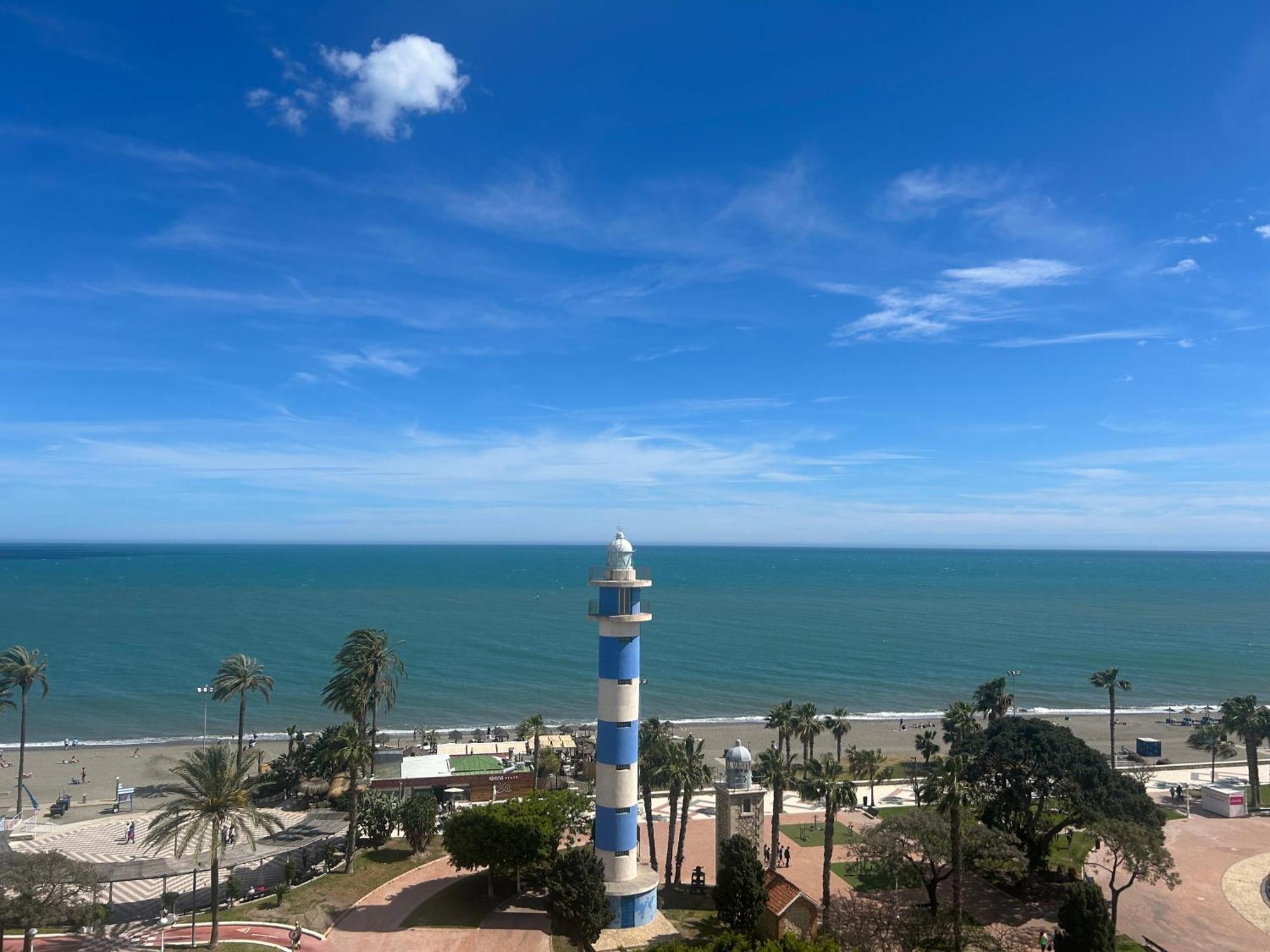 Piso a 50 metros del Mar - MEJORES VISTAS de Torre del Mar Exterior foto